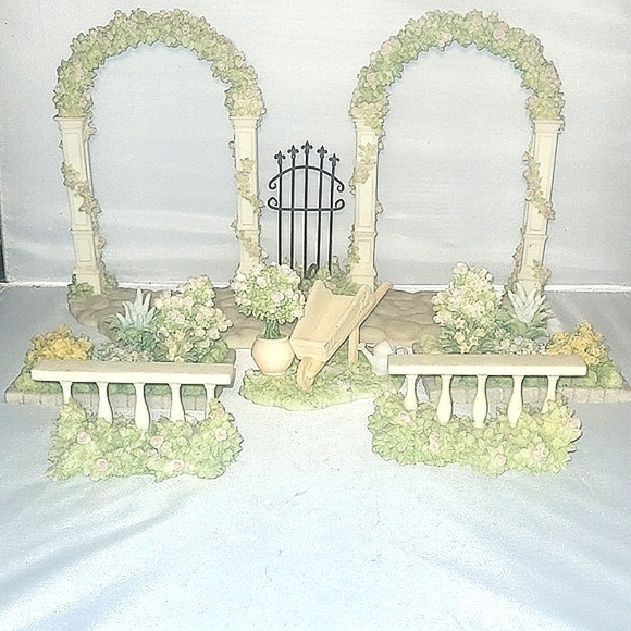 6 Piece Porcelain Garden of Angels Gate Flowers Arches Roses Shrubs Display Set - Picture 2 of 9